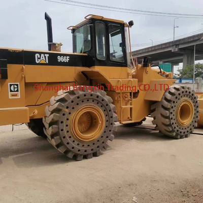Caricatore a ruote usato CAT 966F con scarse ore di lavoro 0-2000 con peso 20000-21000 kg
