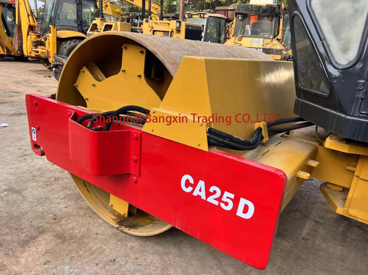 Compattatore di seconda mano Dynapac CA30 CA25 con motore diesel e certificazione EPA/CE