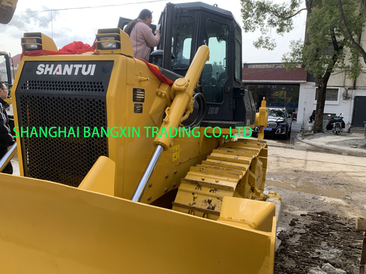 Bulldozer Shantui SD16 usato in buone condizioni, con potenza elevata e stabilità idraulica