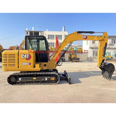 CAT 306E2 Miniescavatore con poche ore di lavoro e quasi in condizioni di utilizzo fabbricato nel 2021