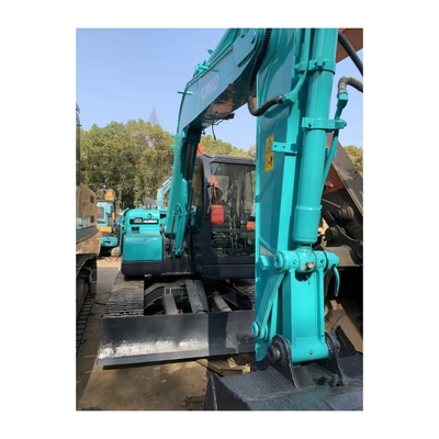 Escavatore Kobelco SK75 usato e in buone condizioni ideale per la costruzione di ingegneria