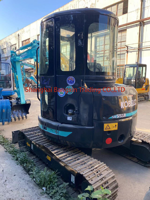 Kobelco ha utilizzato un escavatore SK55 ad alta stabilità idraulica con certificazione EPA/CE