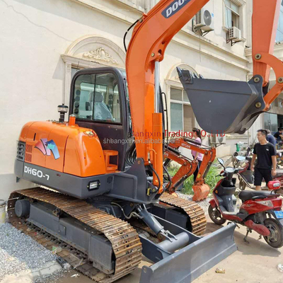 Doosan DH60-7 escavatore tutte le funzioni normali e con consegna di 7 giorni