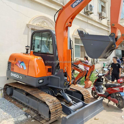 Doosan DH60-7 escavatore tutte le funzioni normali e con consegna di 7 giorni