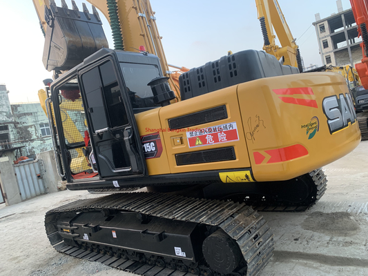 Escavatore Sany SY215 con potenza e stabilità idraulica