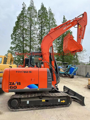 Mini escavatore Hitachi ZX60 di seconda mano con potenza e stabilità idraulica elevate