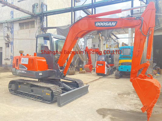 Possiamo ispezionare Doosan DH55 mini escavatore con eccellenti prestazioni di lavoro e 1