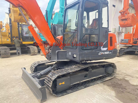 Escavatori Doosan DH55 di seconda mano con potenza elevata ed elevata efficienza idraulica
