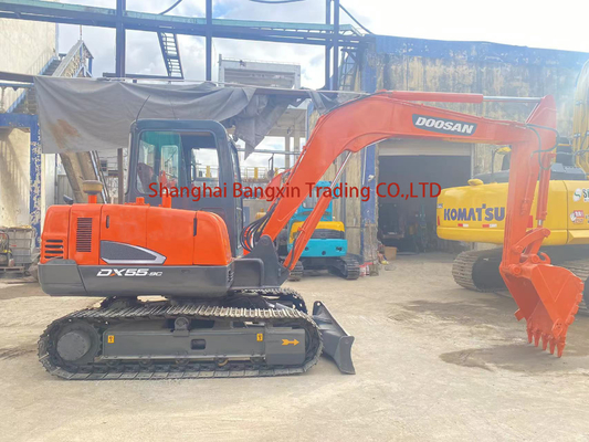 Escavatori Doosan DH55 di seconda mano con potenza elevata ed elevata efficienza idraulica