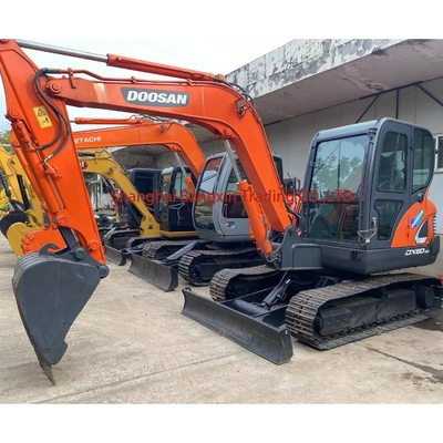 Sì possiamo ispezionare usato Doosan escavatore 6 tonnellate a Shanghai 0,25 capacità secchio