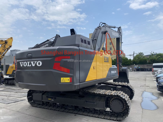 macchina di seconda mano VOLVO EC200 con potenza elevata e stabilità idraulica può ispezione