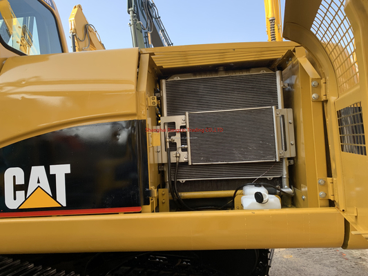 1 Escavatore usato Cat 320CL con eccellenti prestazioni di lavoro e 700 ore di lavoro