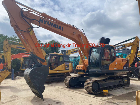 Hyundai R220-9S escavatore usato con 1 e 22 tonnellate di peso di esercizio in buone condizioni