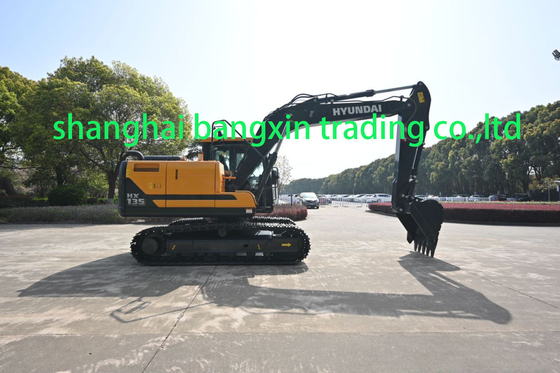 Escavatore Hyundai HX135 con pompa idraulica originale e motore Cummins