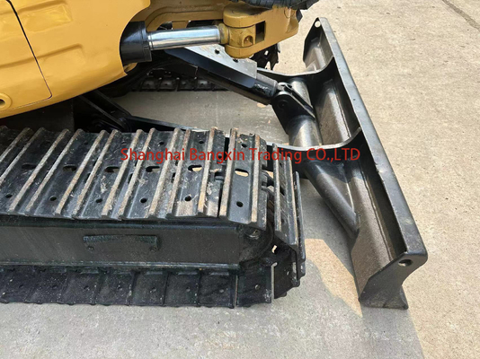Piccolo mini escavatore usato per macchine CAT 303 3 tonnellate 3000 kg 700 ore di lavoro
